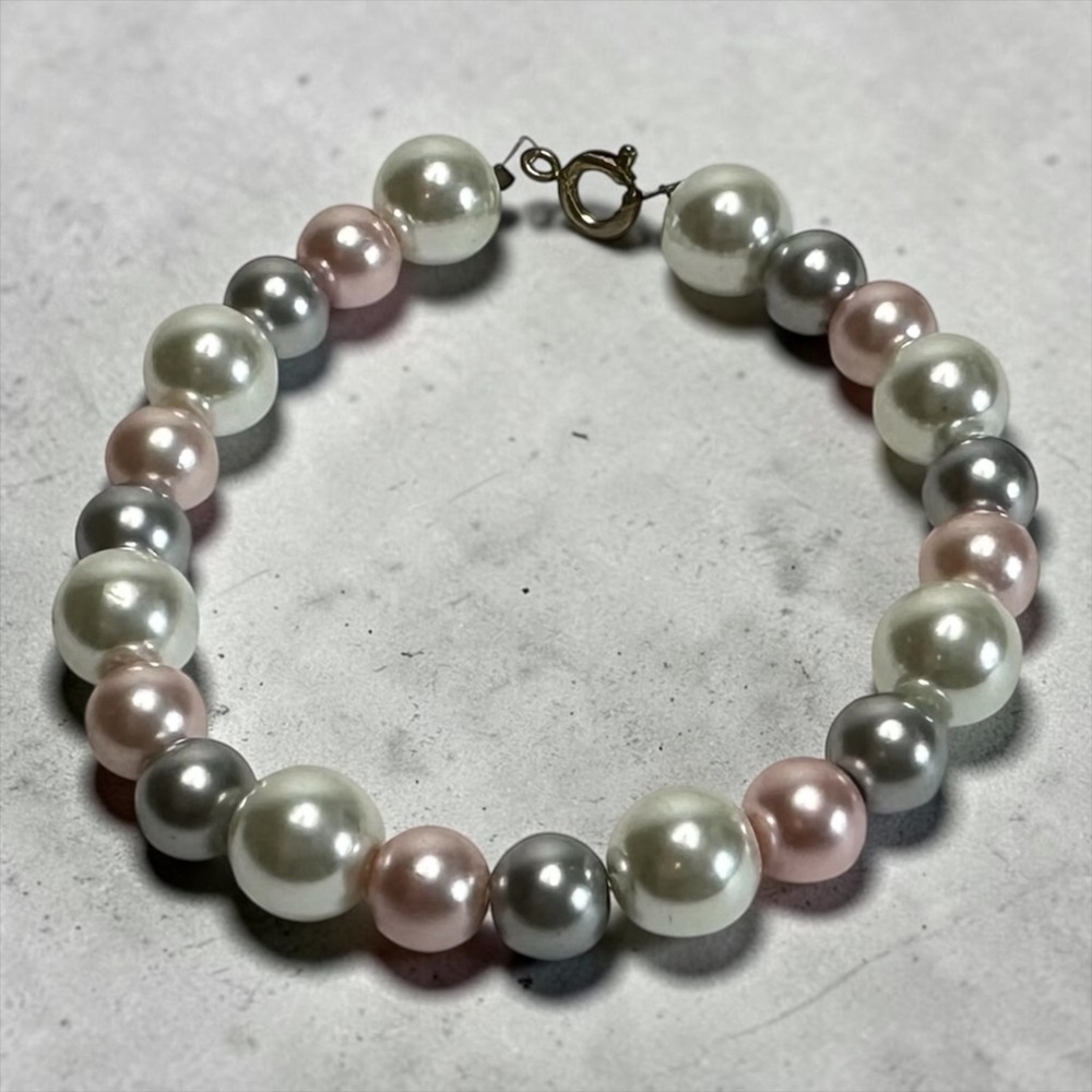 Vintage Faux Pearl Bead Bracelet White Pink Silver‎ Tone Graduated 8"